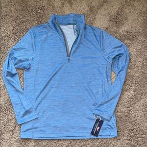 NWT Vineyard Vines Light Blue Performance Pullover size medium